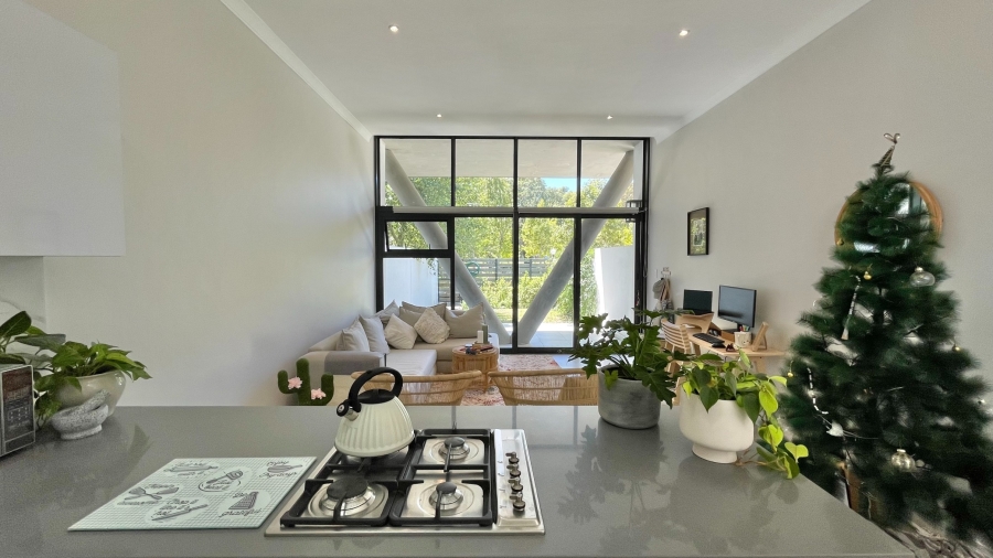 1 Bedroom Property for Sale in Paardevlei Western Cape